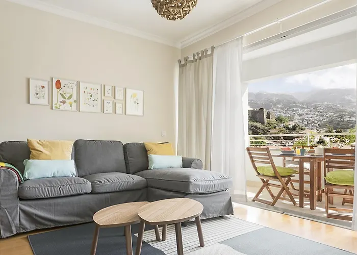 Jasmineiro Ii By An Island *